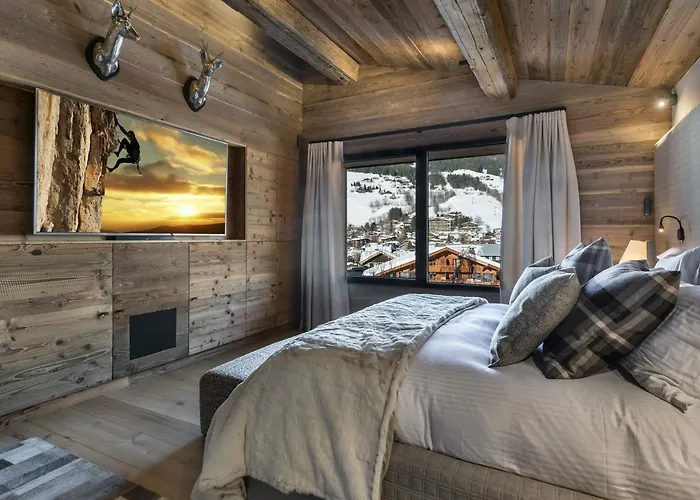 De Luxe Avec Jacuzzi, Salle Cinema Et Piscine Au Centre De - Fr-1-569-10 בקתה