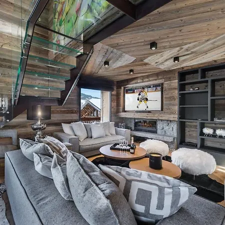 Chalet De Luxe Avec Jacuzzi, Salle Cinema Et Piscine Au Centre De - Fr-1-569-10 *